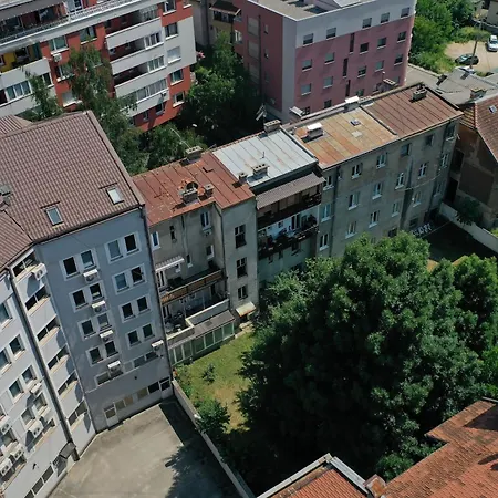 Modern Budget Apartment, Center, Up To 6 People * Σαράγεβο